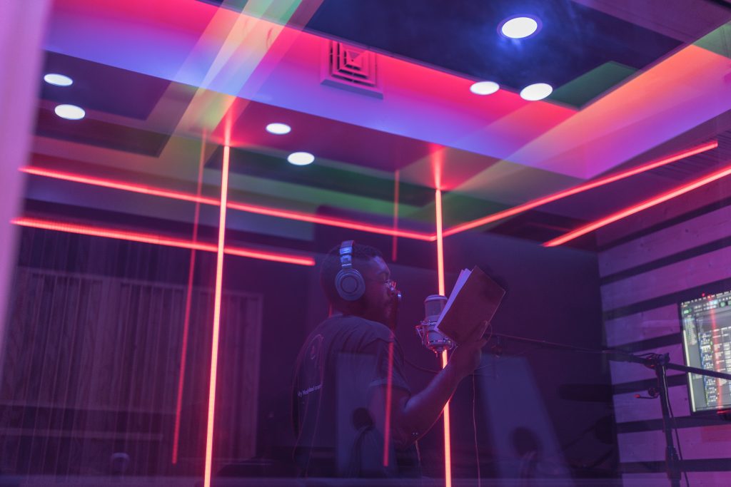 studio 19